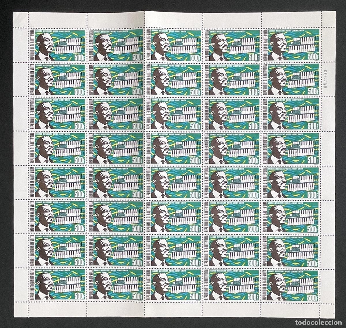 Timbres: Alto Volta 1972 YT PA 104 bloque Jimmy Smith m&uacute;sicos negros jazz piano