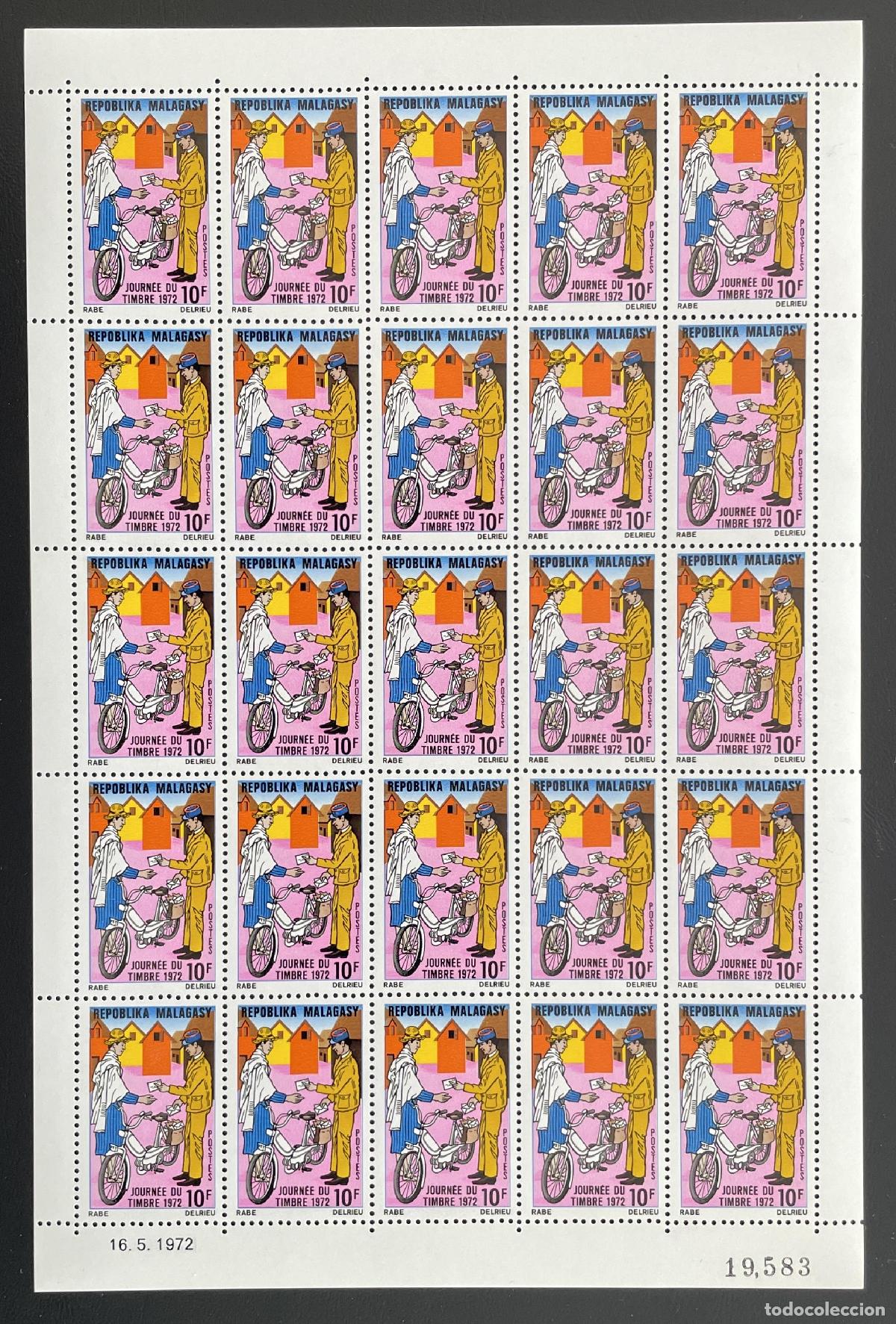 Sellos: Madagascar 1972 YT 501 bloque D&iacute;a del Sello cartero bici correo