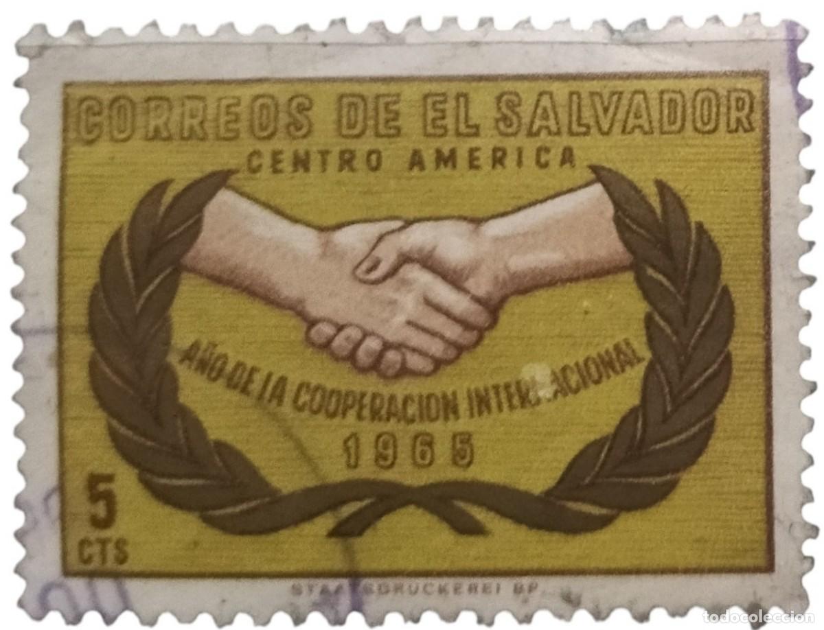 Sellos: EL SALVADOR 1965 A&ntilde;o de la cooperaci&oacute;n internacional. USADO.