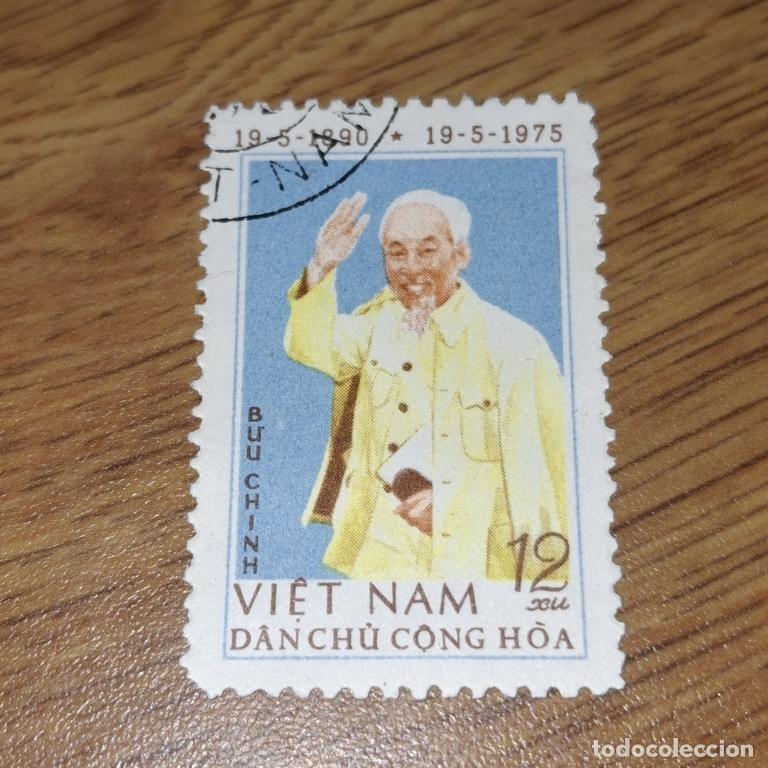 Sellos: Sello postal de la Vietnam del Norte, 1975: el l&iacute;der comunista Ho Chi Minh.