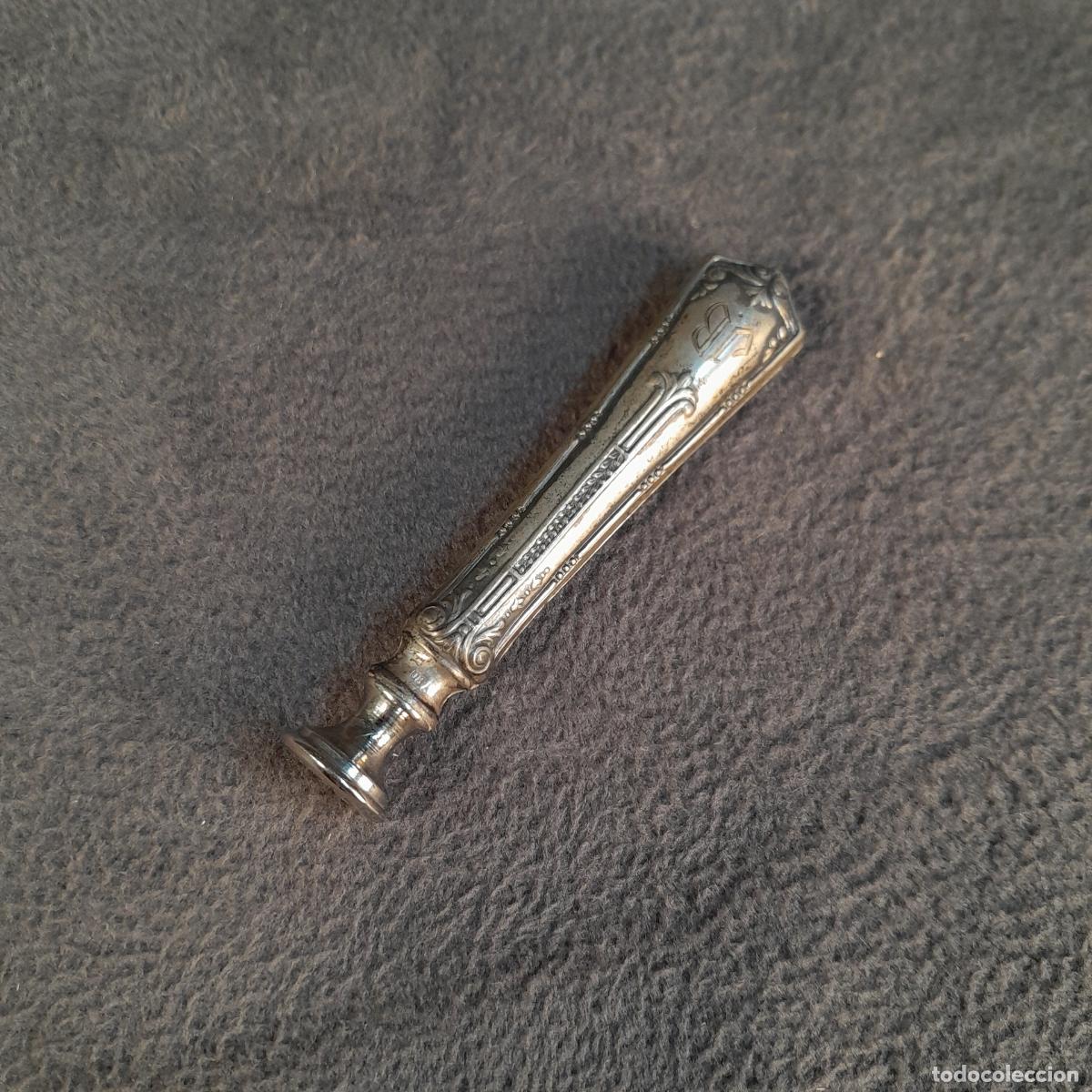 Sellos: SELLO DE LACRE ANTIGUO DE PLATA MACIZA CON INICIALES GRABADAS. S.XX