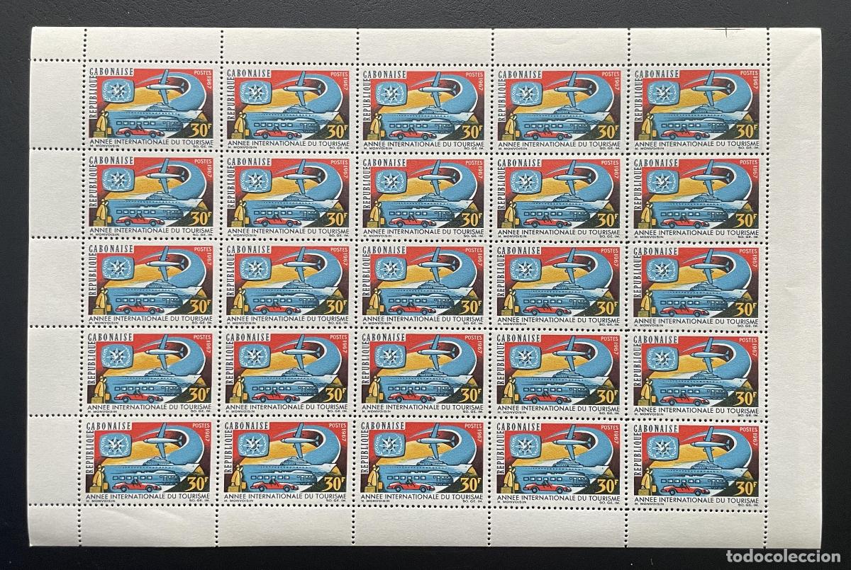 Sellos: Gab&oacute;n 1967 YT 211 bloque A&ntilde;o Internacional Turismo transporte avi&oacute;n coche