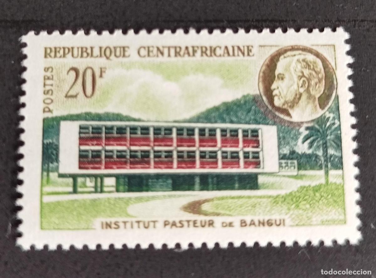 Sellos: Centro&aacute;frica 1961 Mi. 17 Instituto Pasteur Bangui arquitectura medicina