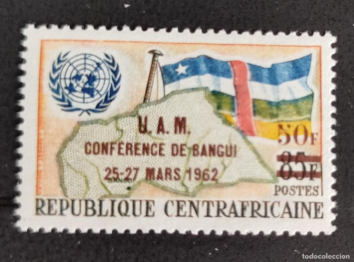 Sellos: Centro&aacute;frica 1962 Mi. 23 sobrecargado UAM Conferencia Bangui bandera