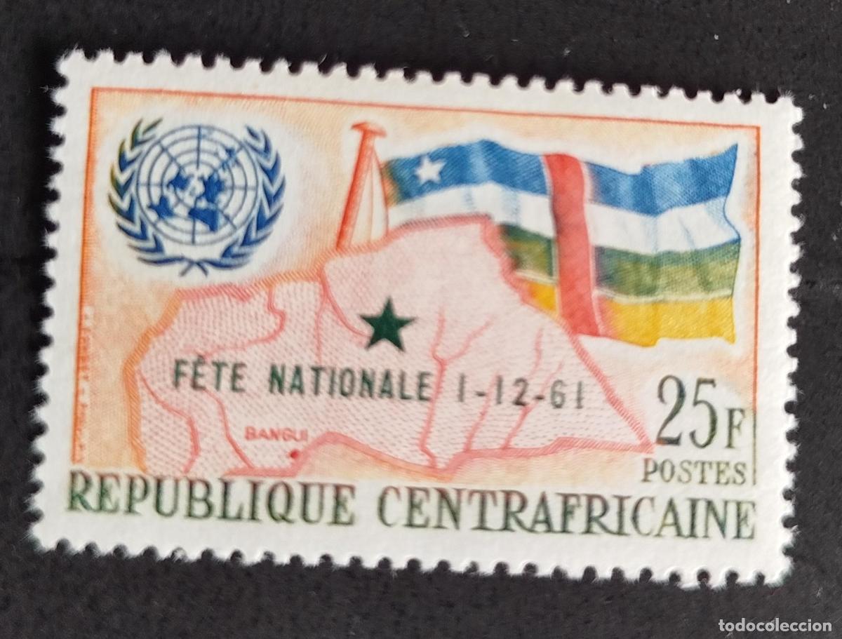 Timbres: Centro&aacute;frica 1961 Mi. 21 Fiesta nacional bandera mapa ONU Bangui