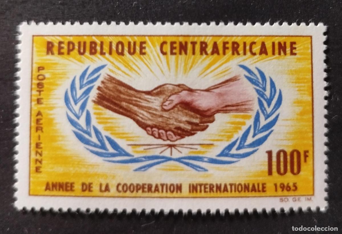 Sellos: Centro&aacute;frica 1965 Mi. 71 Correo a&eacute;reo cooperaci&oacute;n internacional