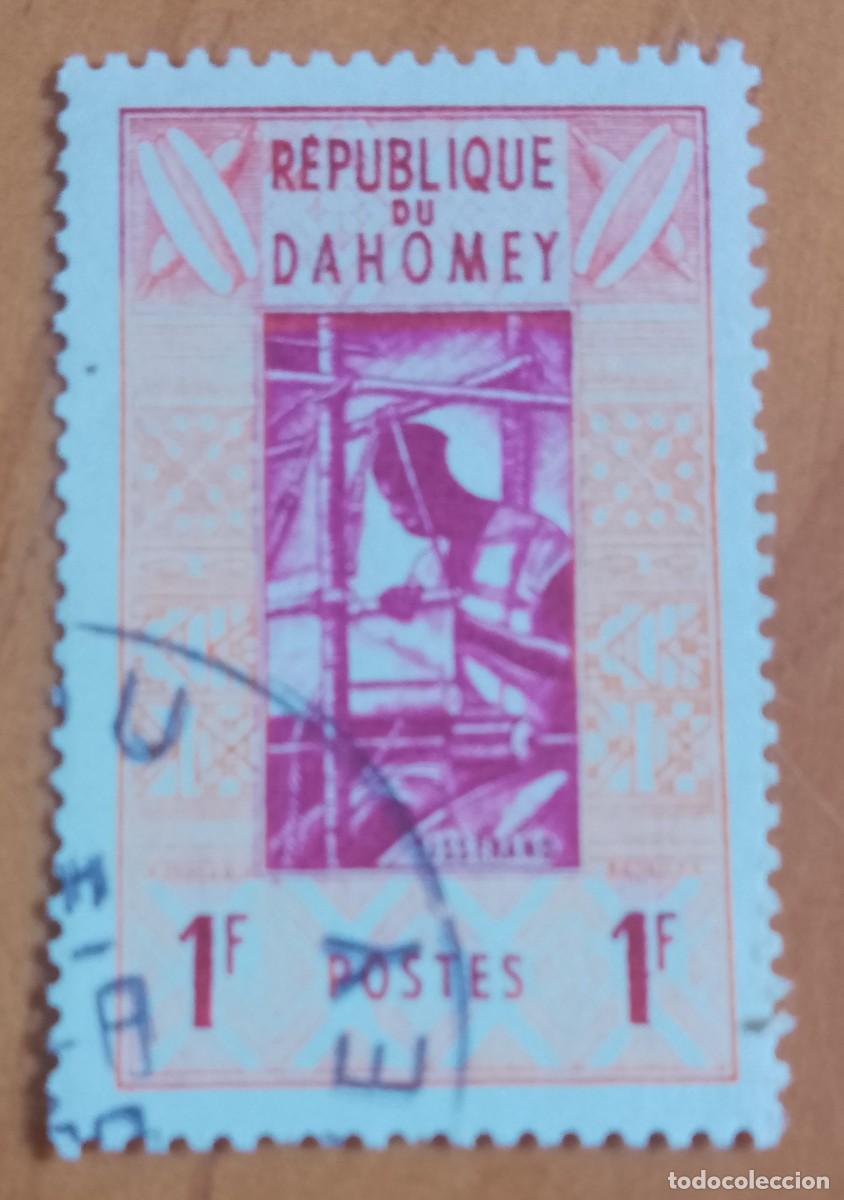 Sellos: DAHOMEY - 1 F - ARTESANIA, OFICIOS, TEJEDOR - YV 159 - VER DESCRIPCI&Oacute;N.