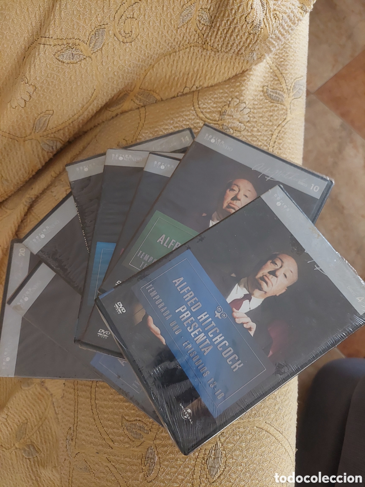 Series de TV: Alfred Hithcock.Coleccion,en cada dvd hay de tres a 4 cap&iacute;tulos