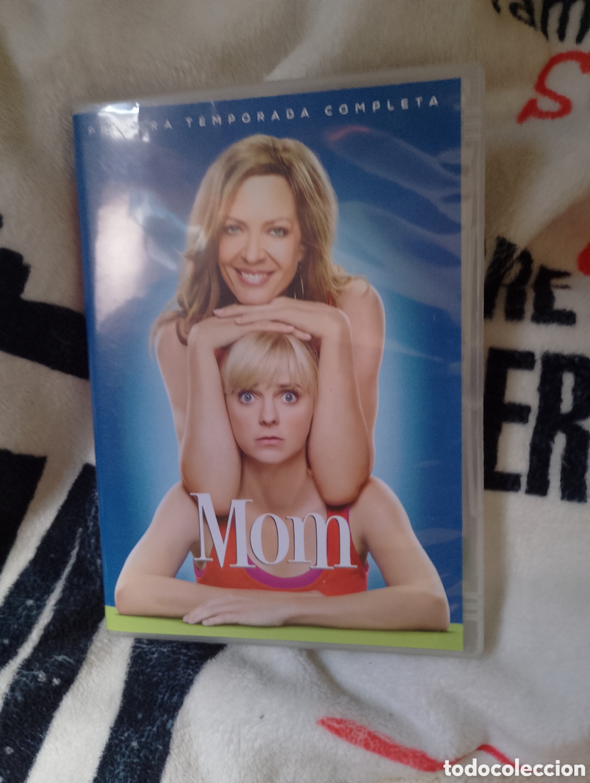 Series de TV: Mom Temporada 1 EDICI&Oacute;N ESPA&Ntilde;OLA Mom Serie Mom Temporada Mom DVD