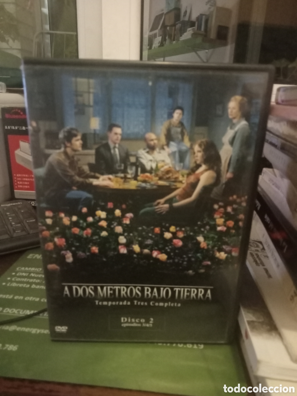 Series de TV: A dos metros bajo tierra. Temporada 3 disco 2 episodios 3,4,5
