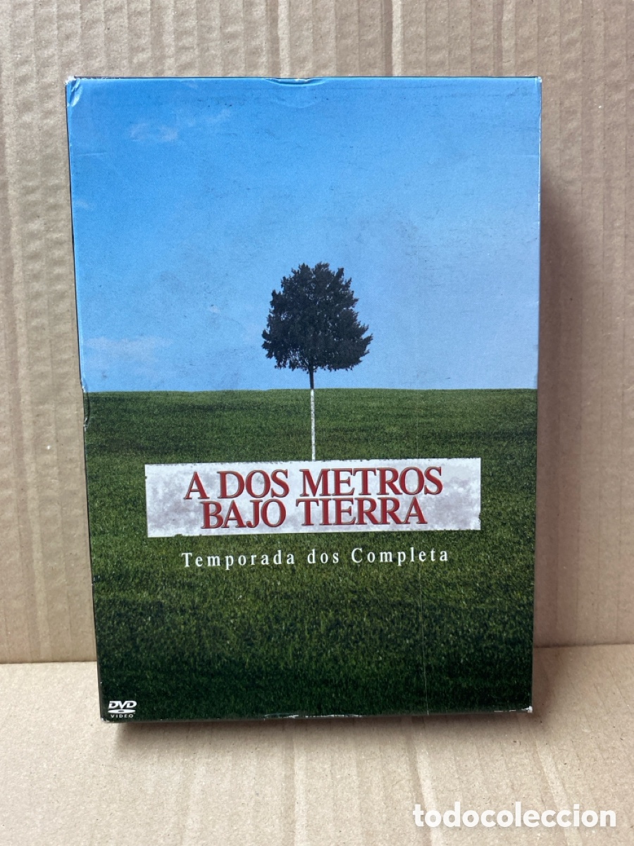 Series de TV: DVD A DOS METROS BAJO TIERRA. TEMPORADA DOS. CON FUNDA DE CART&Oacute;N EXTERNA.