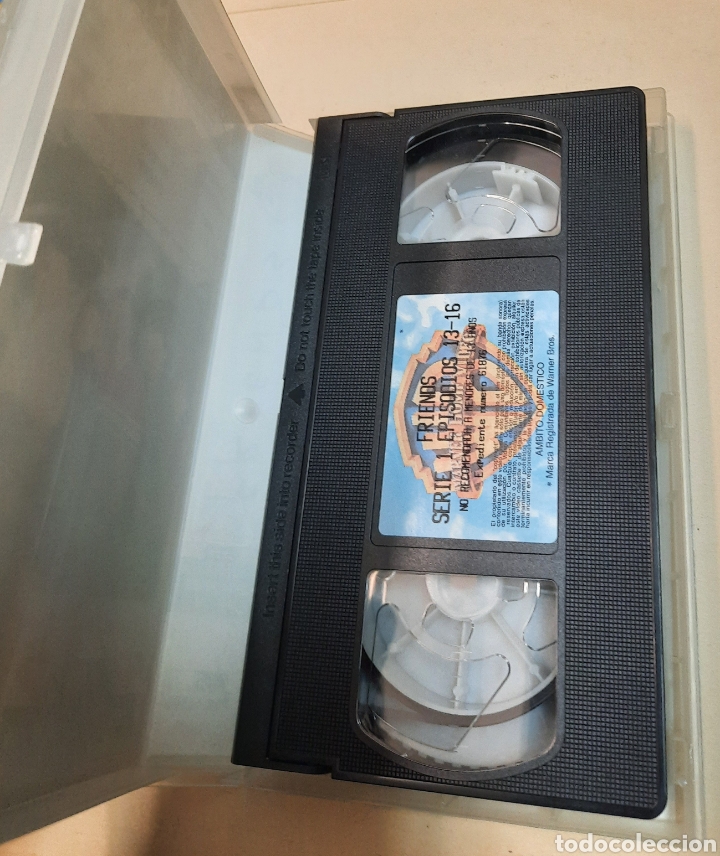 Series de TV: Friends. Cap&iacute;tulos 13 al 16. VHS - Foto 2