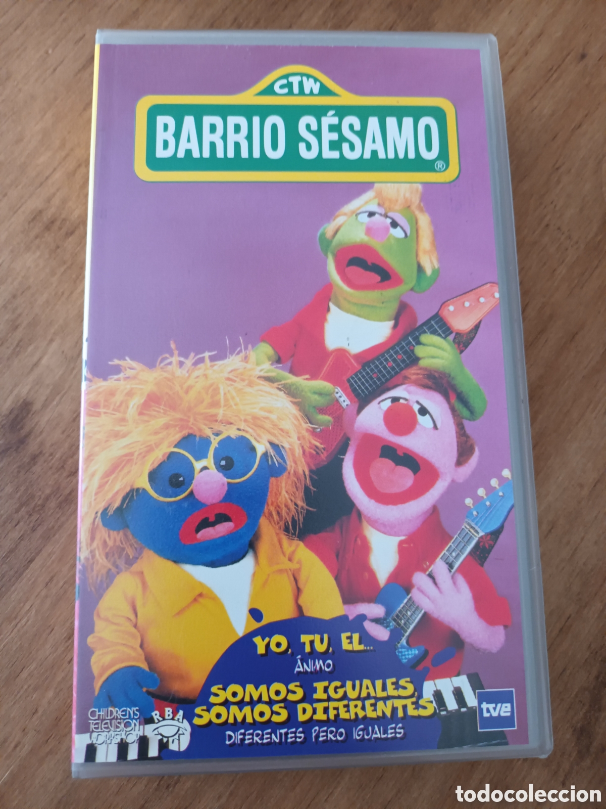 Series de TV: BARRIO S&Eacute;SAMO. NUM 10. VHS. - Foto 1