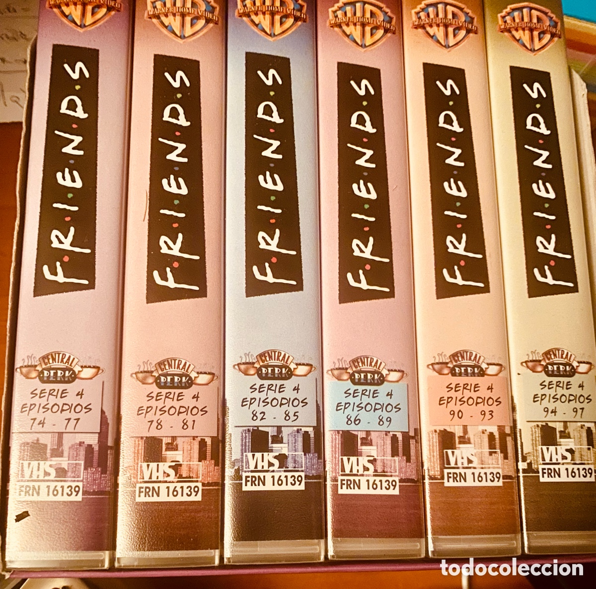 Series de TV: Friends Serie 4 y 6 en VHS - Foto 4