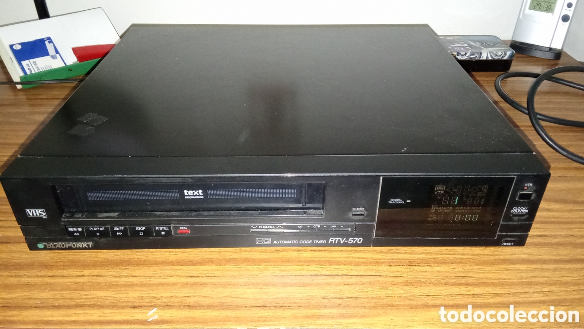 S&eacute;ries de TV: REPRODUCTOR VHS + COLECCI&Oacute;N DE EL MITO FERRARI EN VHS