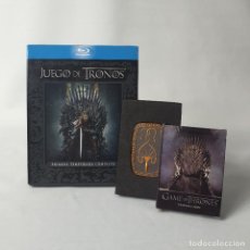 Series de TV: LOTE SERIE TV + PIN + NAIPES/PÓKER GAME OF THRONES. Lote 361439800