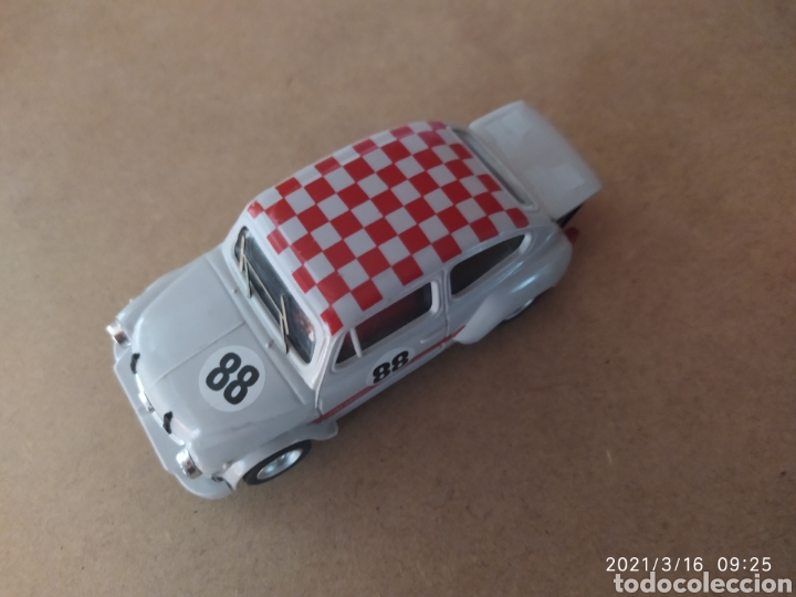 Slot Cars: PRECISOSO SEAT 600 ABARTH GRIS TECHO ROJO REPROTEC CON MOTOR ALTAS PRESTACIONES