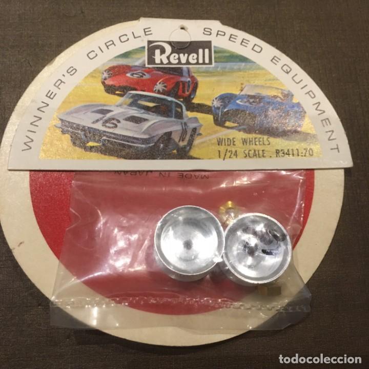 Slot Cars: REVELL 1/24 WIDE WHEELS R3411:70 (DK550)