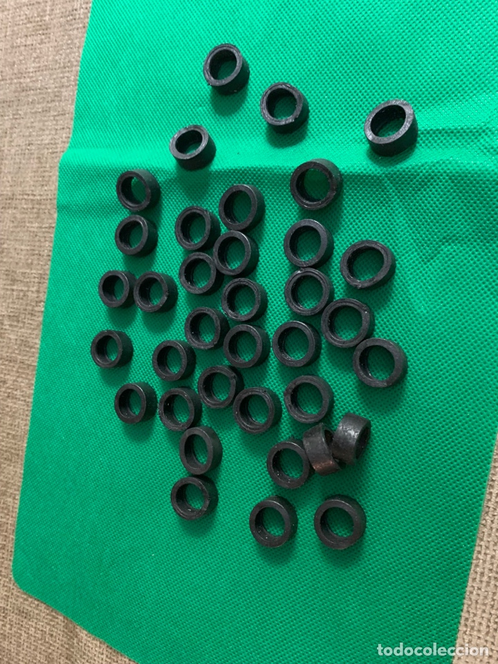 Slot Cars: Lote de Neumaticos para coches de scalextric se vende lo que muestra las fotograf&iacute;as Slot Car