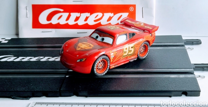 Coche Rayo McQueen Neón de Carrera