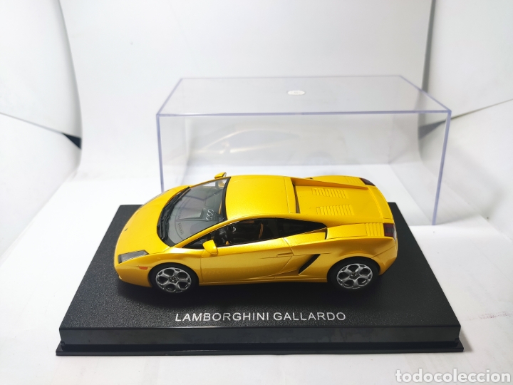 AUTOART LAMBORGHINI GALLARDO DORADO ESCALA 1/32