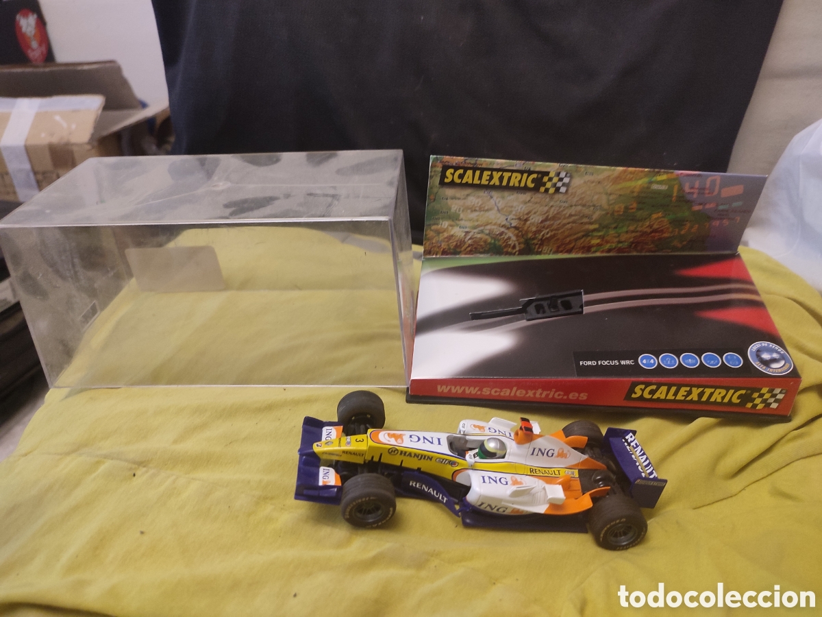 Slot Cars: Scalextric renault f1 team n&uacute;mero 3
