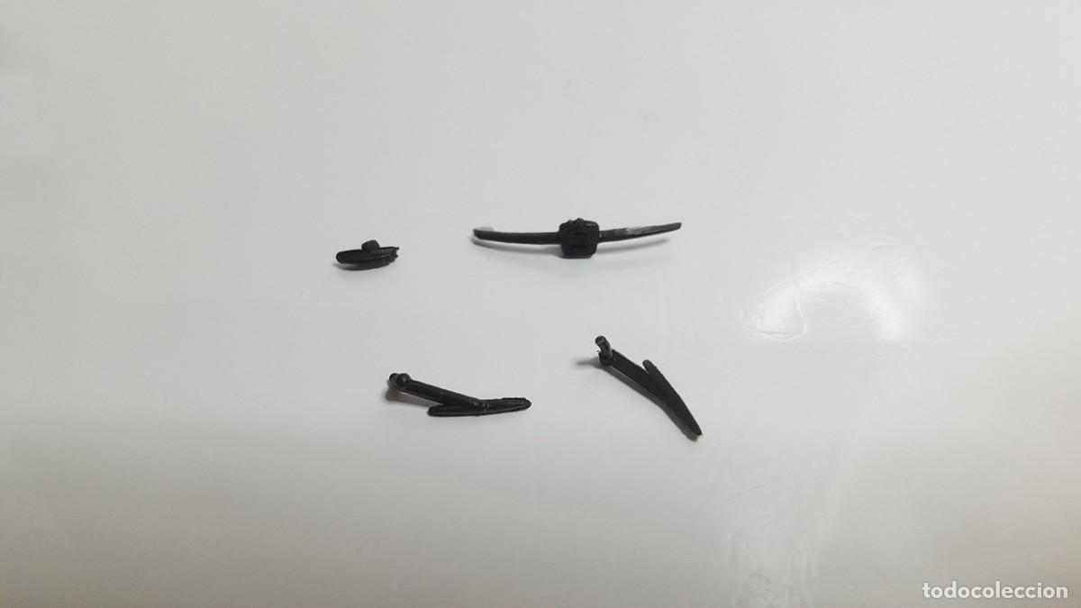 Slot Cars: SLOT SCALEXTRIC REPROTEC CONJUNTO EMBELLECEDORES Y LIMPIAPARABRISAS SEAT 600E