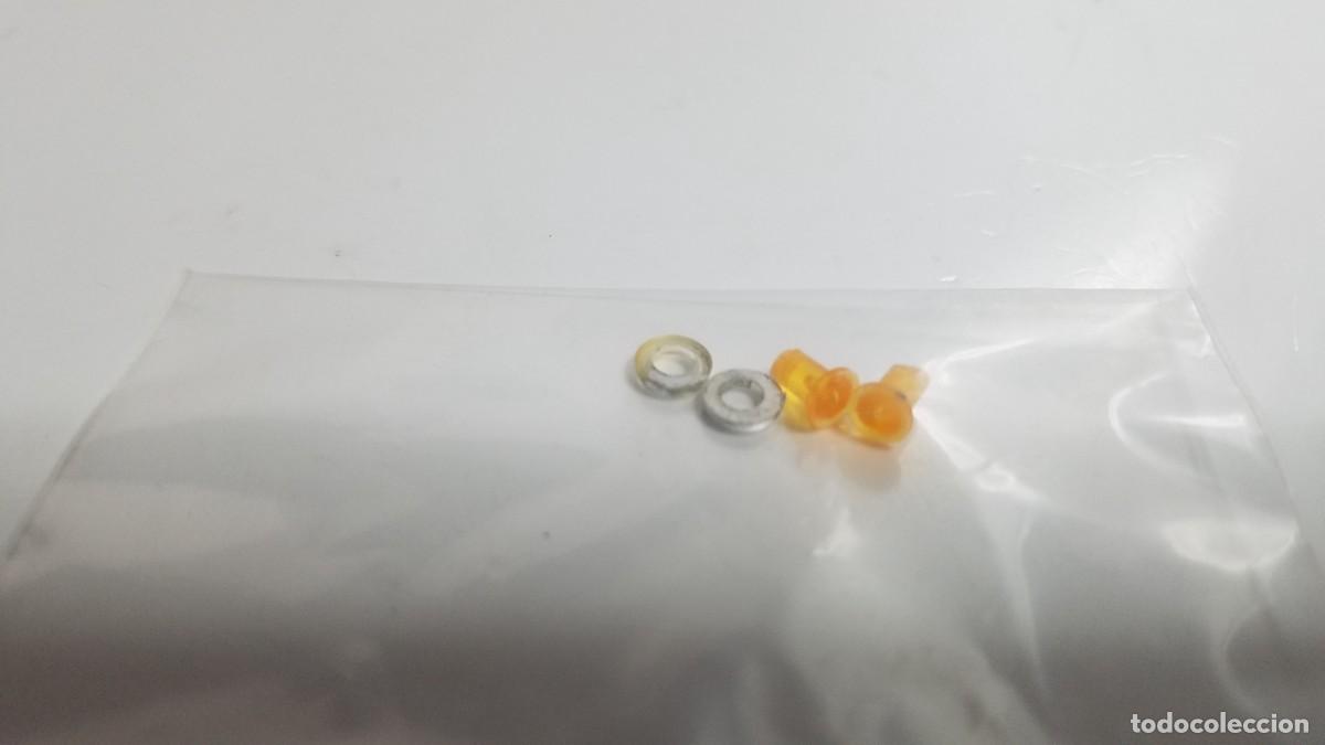 Slot Cars: SLOT SCALEXTRIC REPROTEC PAR FAROS DELANTEROS CON CERQUILLO SEAT T.C. 600