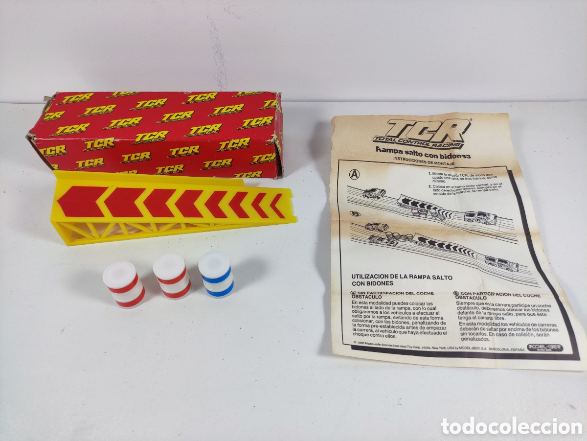 Slot Cars: Rampa salto con bidones TCR ref. 7046