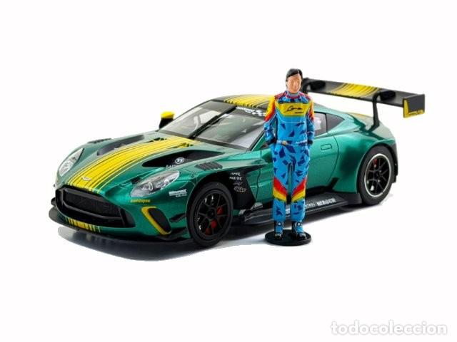 Slot Cars: AVANT SLOT ASTON MARTIN GT3 EVO TEST CAR + FIGURA ALONSO AV52902