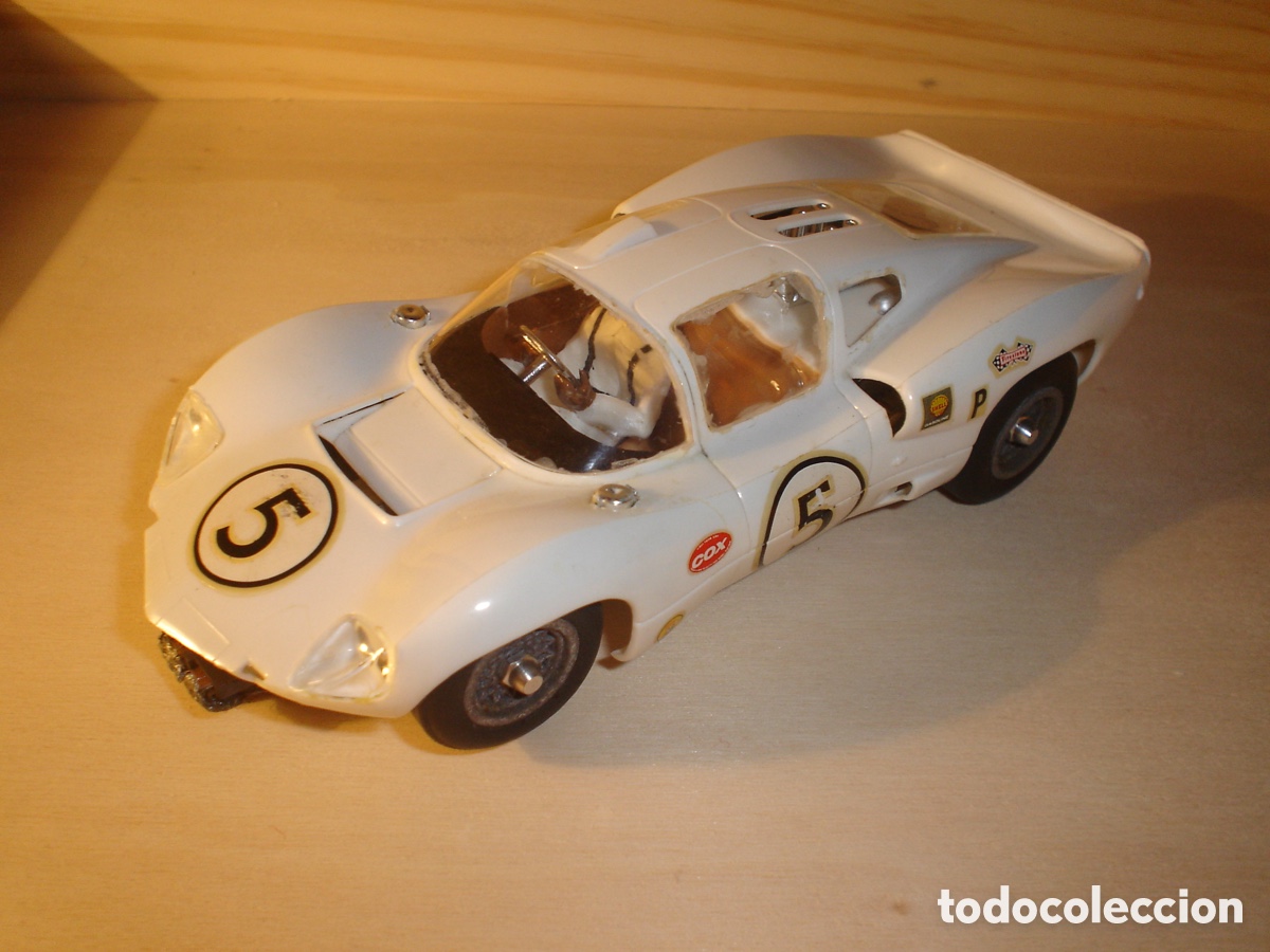 Slot Cars: Vintage Cox Chaparral 2D Excellent