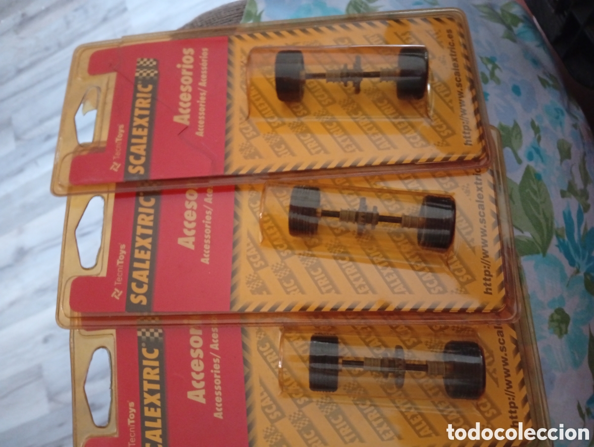 Slot Cars: 3 blister ruedas Scalextric 8781 nuevas tren Ruedas Subaru