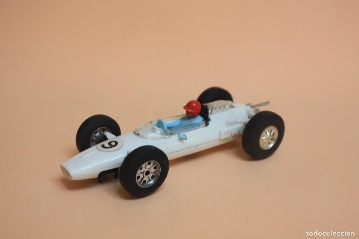 Slot Cars: SCALEXTRIC COOPER C.81 TRIANG