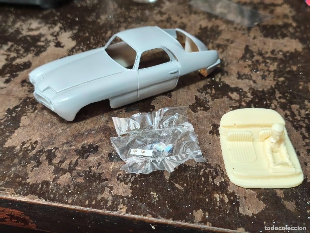 Slot Cars: Pegaso Z-102 Thrill . Carrorec&iacute;a,faros,anagramas y conductor. Slot.