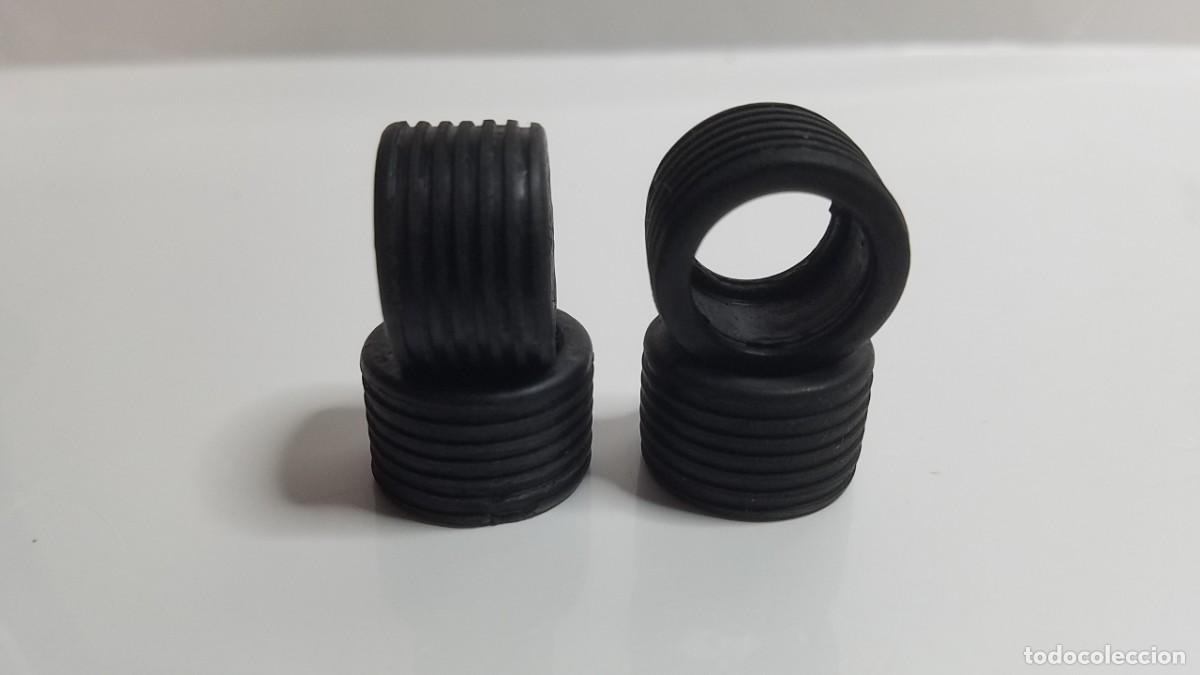 Slot Cars: SLOT SCALEXTRIC 4X NEUM&Aacute;TICOS RUEDAS O GOMAS 20x13 mm PERFIL GRUESO RAYADAS