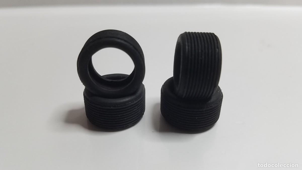 Slot Cars: SLOT SCALEXTRIC JUEGO 4X NEUM&Aacute;TICOS RUEDAS O GOMAS LISAS 19X10 mm SUPER RAYADO