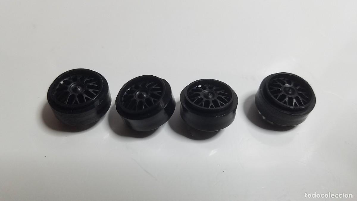Slot Cars: SLOT SCALEXTRIC 4X JUEGO LLANTAS O CUBOS RUEDAS MULTIRADIO NEGRAS 16 mm DI&Aacute;METRO EXTERIOR