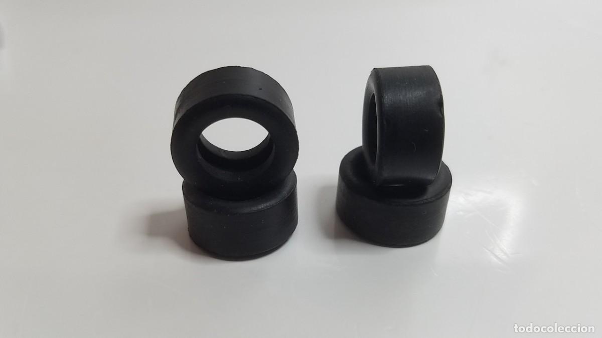 Slot Cars: SLOT SCALEXTRIC 4X NEUM&Aacute;TICOS RUEDAS O GOMAS 19x10 mm PERFIL GRUESO LISAS