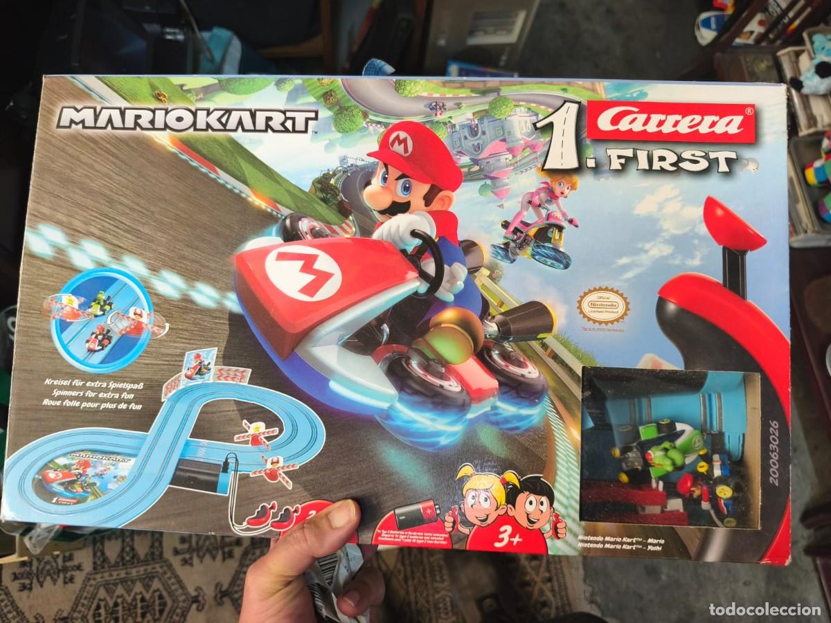 Slot Cars: Circuito de carreras de juguete Carrera FIRST Nintendo Mario Kart (Mario vs. Yoshi),