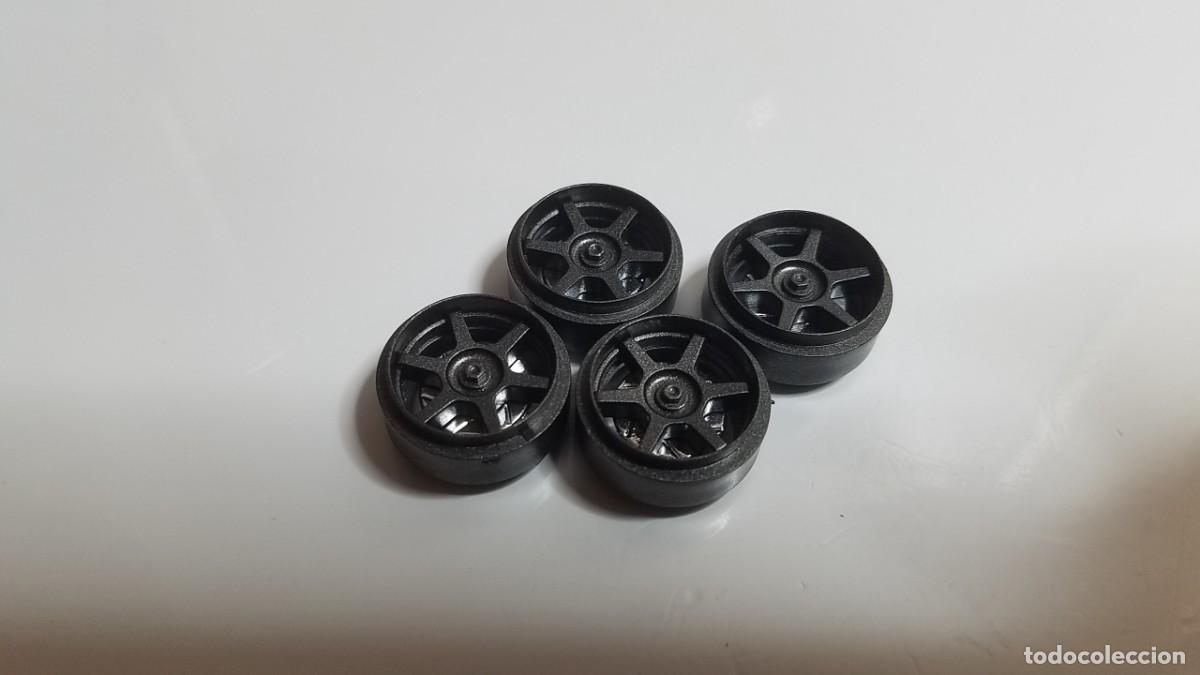 Slot Cars: SLOT SCALEXTRIC NINCO JUEGO 4X LLANTAS O CUBOS GRISES JGTC REF. 80717