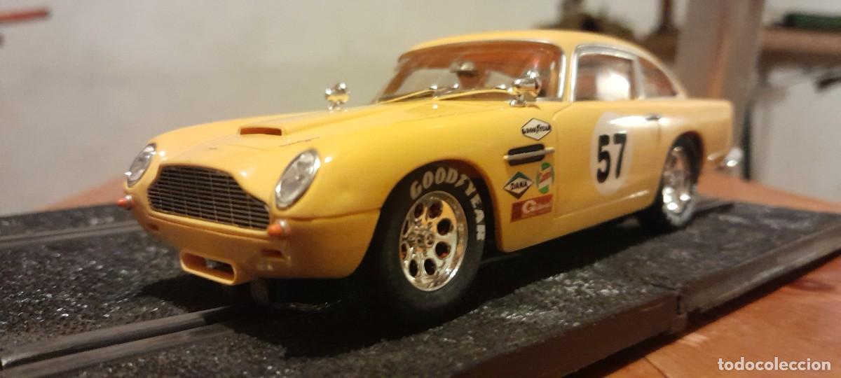 Slot Cars: Antonio Mart&iacute;n de carreras Slot amarillo
