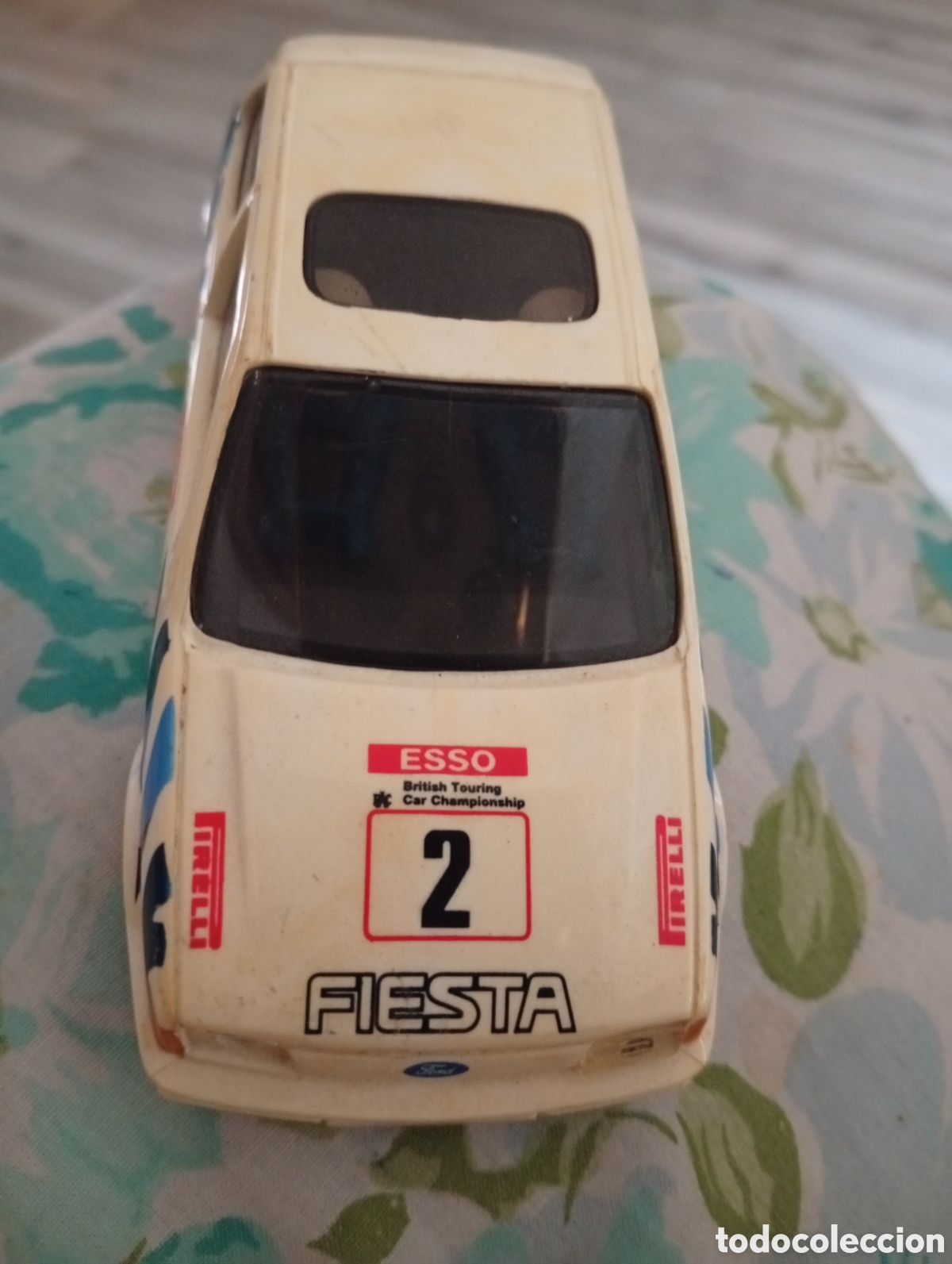 Slot Cars: CARCASA Scalextric Ford fiesta