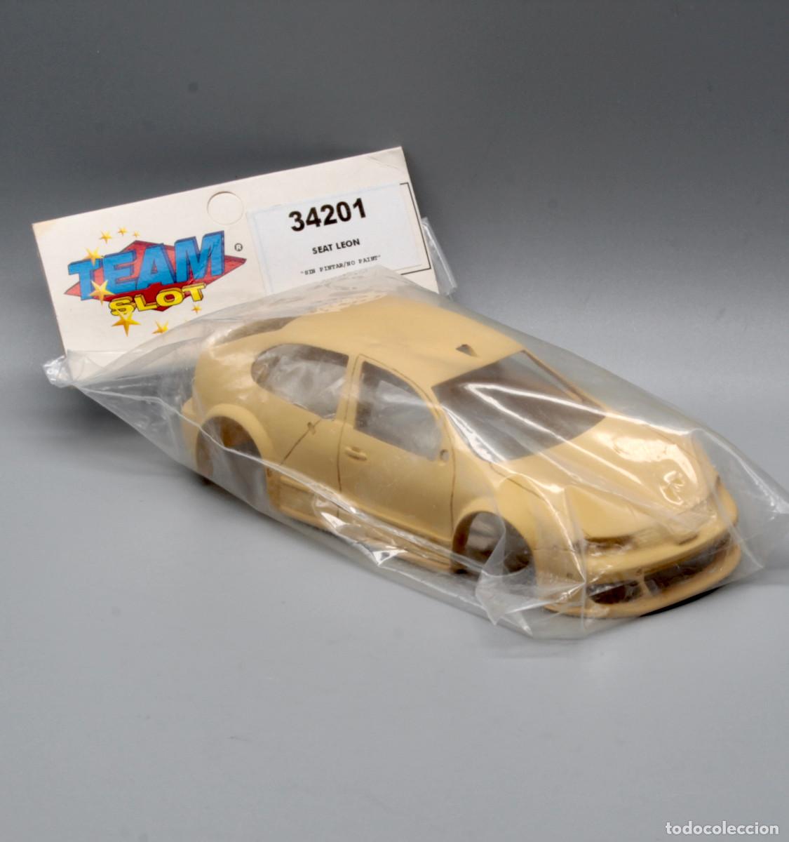 Slot Cars: Carrocer&iacute;a Seat Le&oacute;n resina de Team Slot