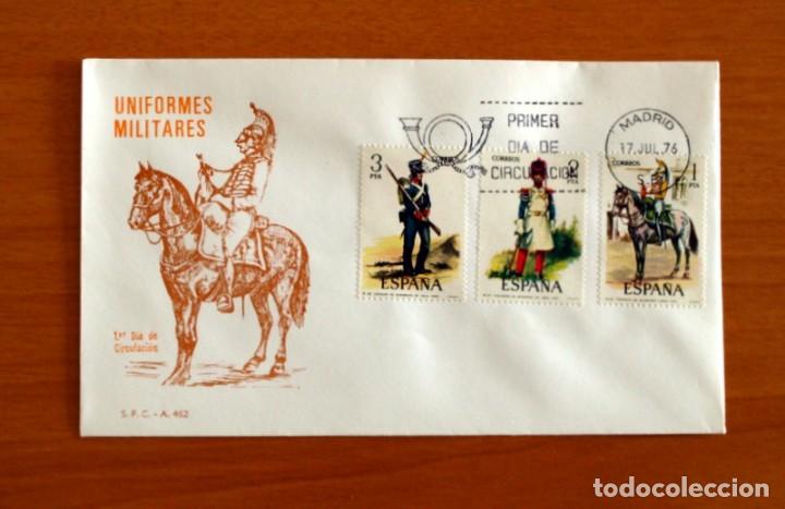 Selos: Sobre el 1&ordm; Primer D&iacute;a de Circulaci&oacute;n - Uniformes Militares - S.F.C. - A 462 - A&ntilde;o 1976
