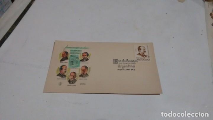 Sellos: CORREOS - 1&deg; DIA DE EMISION - Foto 1