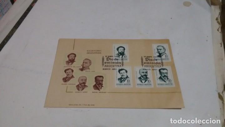 Sellos: ESCRITORES ARGENTINOS - 1&deg; DIA DE EMISION - Foto 1