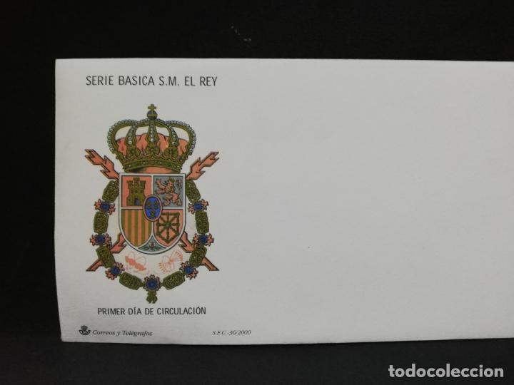 Sellos: SOBRE PRIMER DIA. SERIE BASICA S. M. EL REY. - Foto 1