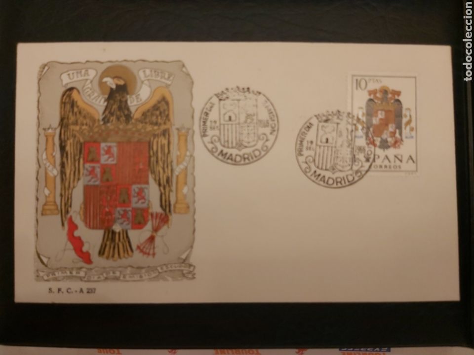 Sellos: PRIMER DIA DE EMISI&Oacute;N DE ESCUDOS. 1966. - Foto 1