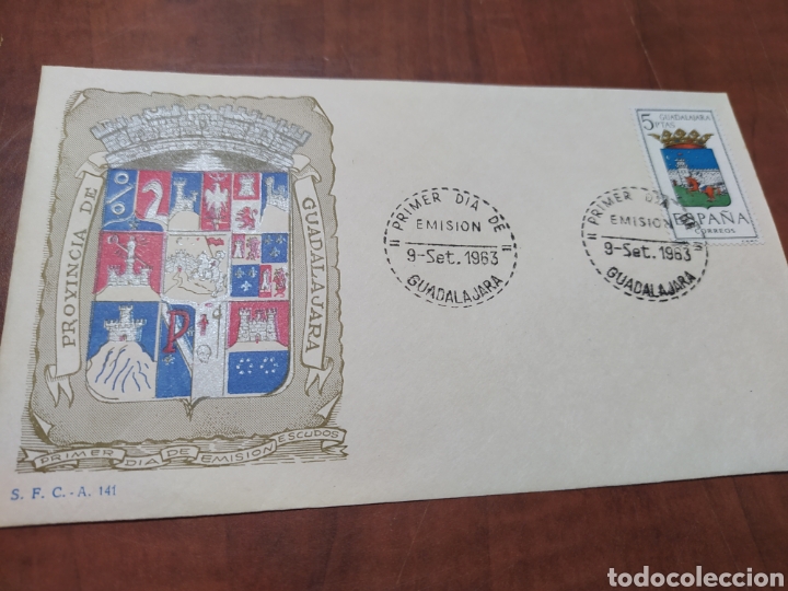 En Correos Venden Sobres Y Sellos