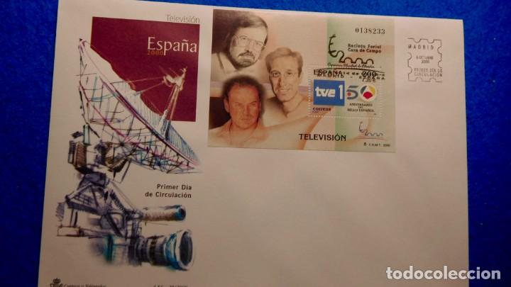Sellos: Sobre Primer Dia, televisi&oacute;n, a&ntilde;o 2000 - Foto 1